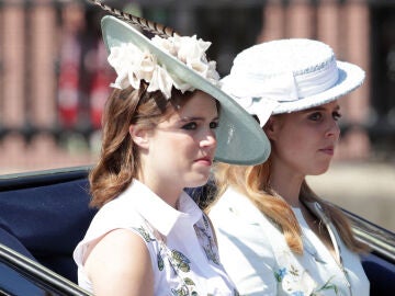 Las princesas Eugenia y Beatriz de York