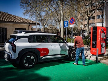 Cargador instalado en uno de los restaurantes de las rutas 