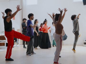 Ensayo de 'Algarab&iacute;a', con Jes&uacute;s Carmona a la derecha