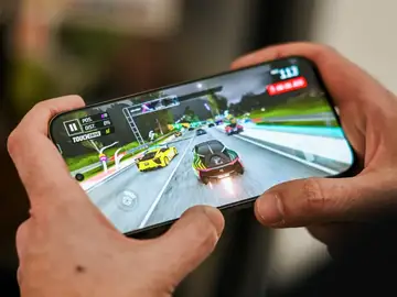 Tiene potencia para mover los juegos más exigentes Juego en el vivo V70 5G