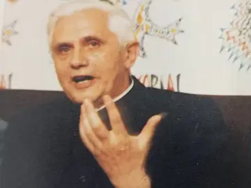 Joseph Ratzinger, en los cursos, antes de pasar a la posteridad como Benedicto XVI Joseph Ratzinger, en los cursos, antes de pasar a la posteridad como Benedicto XVI