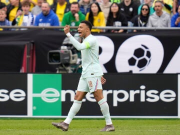Kylian Mbappe of France gestures during the international friendly soccer match between Brazil and France in Foxborough, Mass, Thursday, March 26, 2026. (AP Photo/Charles Krupa)
