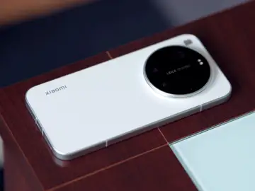 La calidad de este smartphone se refleja en su diseño Diseño del Xiaomi 17 Ultra en color blanco