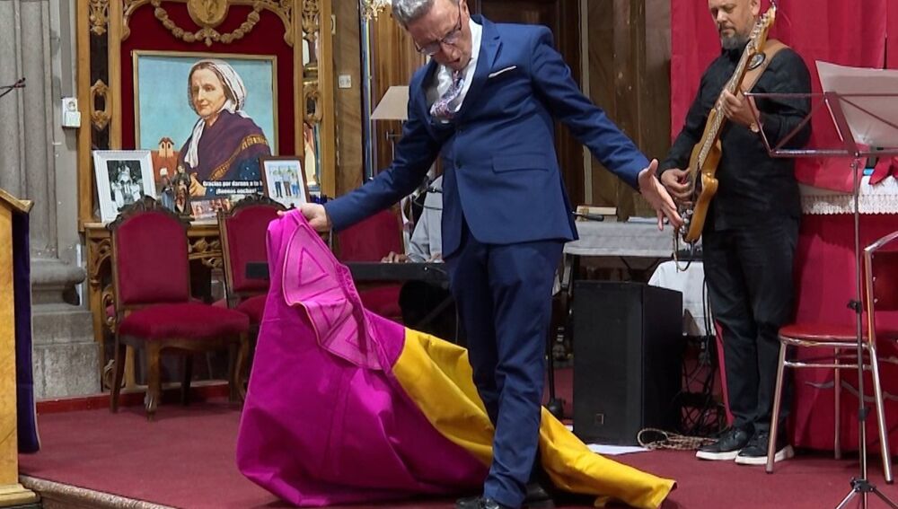 José Ortega Cano vuelve a presumir de buena forma física junto a su perro, ajeno a las críticas