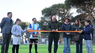 Eusebio Sacristán y Jesús Julio Carnero inauguran el nuevo campo de fútbol Eusebio Sacristán y Jesús Julio Carnero inauguran el nuevo campo de fútbol