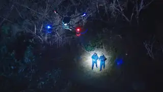 Guardian, el primer dron policial que puede perseguir vehículos a 100 km/h. Guardian, el primer dron policial que puede perseguir vehículos a 100 km/h.