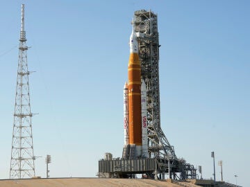 NASA's Artemis II SLS (Space Launch System) moon rocket with the Orion spacecraft, sits on Launch Pad 39-B at the Kennedy Space Center Friday, March 27, 2026, in Cape Canaveral, Fla. (AP Photo/Chris O'Meara)
