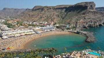 Playa de Mog&aacute;n