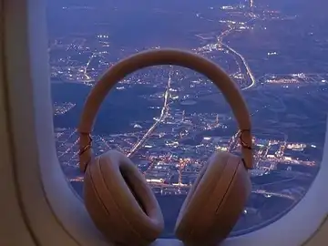 13 horas de vuelo para quedar atrapado. WH-1000XM6