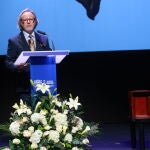 El poeta Jes&uacute;s Losada pregona la Semana Santa de Zamora con lirismo, memoria, emoci&oacute;n y menciones de la igualdad, la emigraci&oacute;n y las guerras