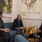 De Vicente se re&uacute;ne con el presidente de la FES, Andr&eacute;s Ortega, y la secretaria general, Beatriz Escudero
