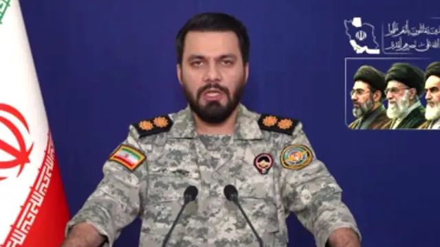 Irán.- El Ejército iraní "espera" a los soldados de EEUU, que serán "pasto de los tiburones" del golfo Pérsico Irán.- El Ejército iraní "espera" a los soldados de EEUU, que serán "pasto de los tiburones" del golfo Pérsico