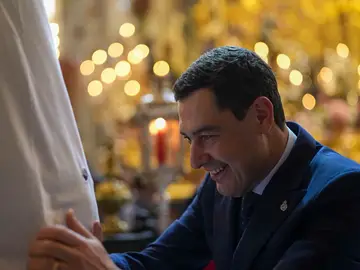 Juanma Moreno en procesión del Domingo de Ramos de Sevilla SEVILLA , 29/03/2026.- El presidente de la Junta de Andalucía, Juanma Moreno, tras asistir este Domingo de Ramos a la salida de La Borriquita desde la Iglesia del Salvador, en Sevilla. EFE/Junta de Andalucía SOLO USO EDITORIAL/SOLO DISPONIBLE PARA ILUSTRAR LA NOTICIA QUE ACOMPAÑA (CRÉDITO OBLIGATORIO)