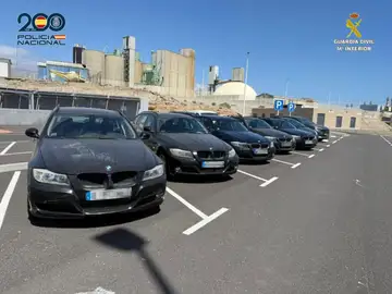 Seis detenidos tras desmantelar una trama de falsedad documental relacionada con vehículos de alta gama Seis detenidos tras desmantelar una trama de falsedad documental relacionada con vehículos de alta gama