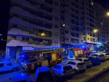 Uno de los camiones de bomberos desplazado hasta el lugar. Uno de los camiones de bomberos desplazado hasta el lugar.