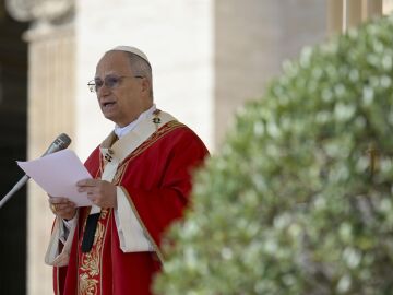 El Papa invita a rezar por los sacerdotes en crisis: "No son funcionarios ni h&eacute;roes solitarios"
