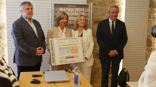 Profesionales alertan del riesgo de la automedicación en una campaña en A Coruña para concienciar sobre la receta médica Presidente del COMC, Luciano Vidán; presidenta del COFC, Sara Catrain; presidenta del COPOGA, Ana Requeijo; y presidente del ICOEC, José María Suárez. REMITIDA / HANDOUT por COFC Fotografía remitida a medios de comunicación exclusivamente para ilustrar la noticia a la que hace referencia la imagen, y citando la procedencia de la imagen en la firma 31/03/2026