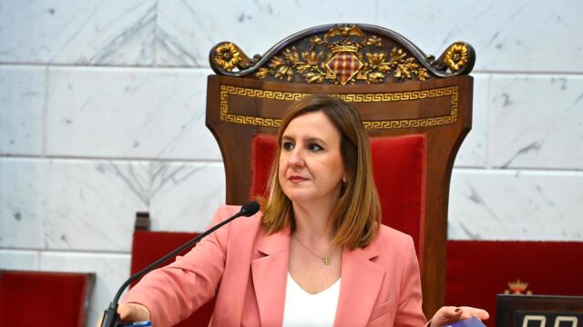 Valencia aprueba la ley que blinda la ciudad contra los pisos tur&iacute;sticos