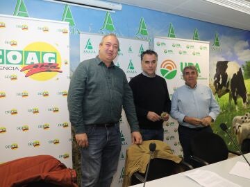 El presidente de Coag-Palencia, David Tejerina; el presidente de Asaja-Palencia, Jos&eacute; Luis Marcos; y el secretario general de Upa-Palencia, Blas Donis Tarrero