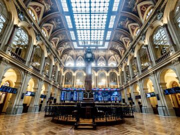 Econom&iacute;a/Bolsa.- El Ibex 35 se anota en marzo su mayor ca&iacute;da mensual desde 2022 (-7,7%) por la guerra de Ir&aacute;n