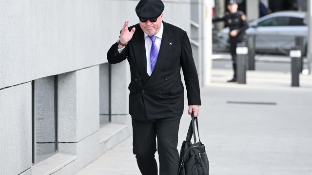 Anticorrupci&oacute;n aporta al juicio de la 'Operaci&oacute;n Kitchen' correos de Villarejo a Mart&iacute;nez: "Me abandonaste a mi suerte"