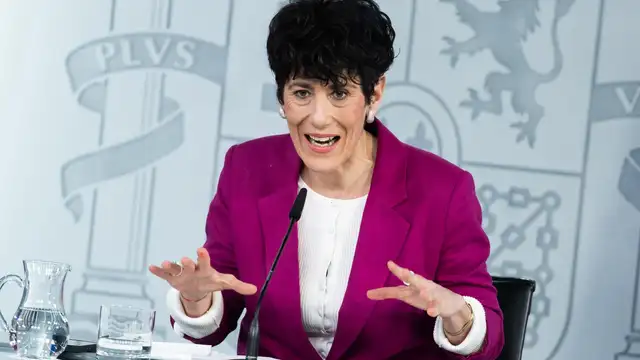 Elma Saiz cree que debería "escandalizar" que el PP plantee derogar el aborto junto a Vox: "El lobo ya está aquí" Elma Saiz cree que debería "escandalizar" que el PP plantee derogar el aborto junto a Vox: "El lobo ya está aquí"