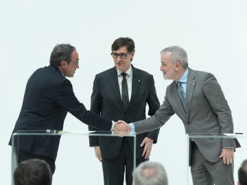 Illa, Rull y Collboni acuerdan ampliar las dependencias del Parlament