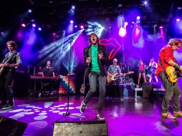 Los 'The Smoking Stones' durante un concierto