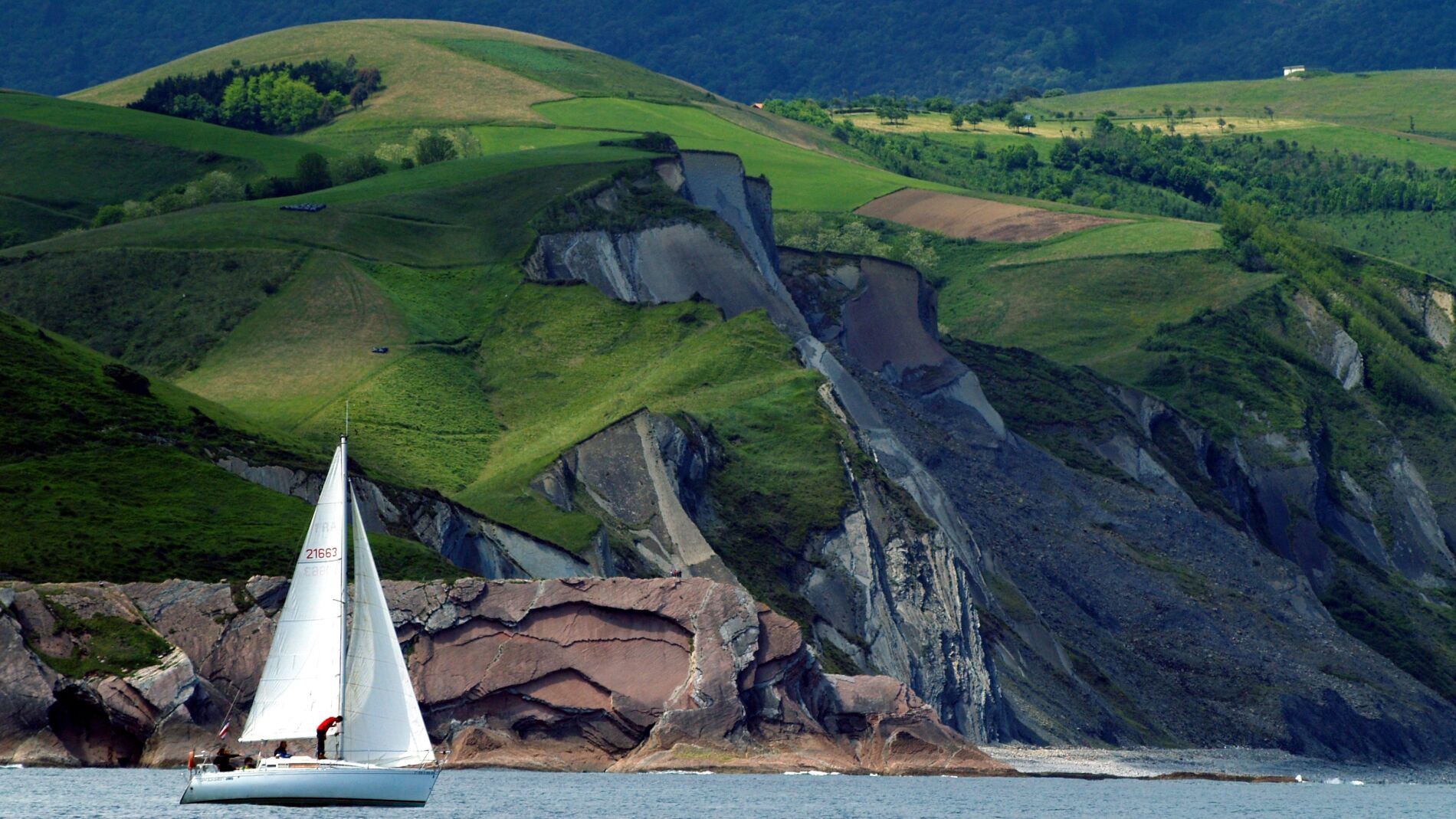 Este es el tramo guipuzcoano de 12 kilómetros en la N‑634 que vuelve a ser considerado una de las carreteras más bonitas del planeta