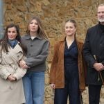 Los Reyes, la Princesa de Asturias y la Infanta Sof&iacute;a en una imagen de archivo