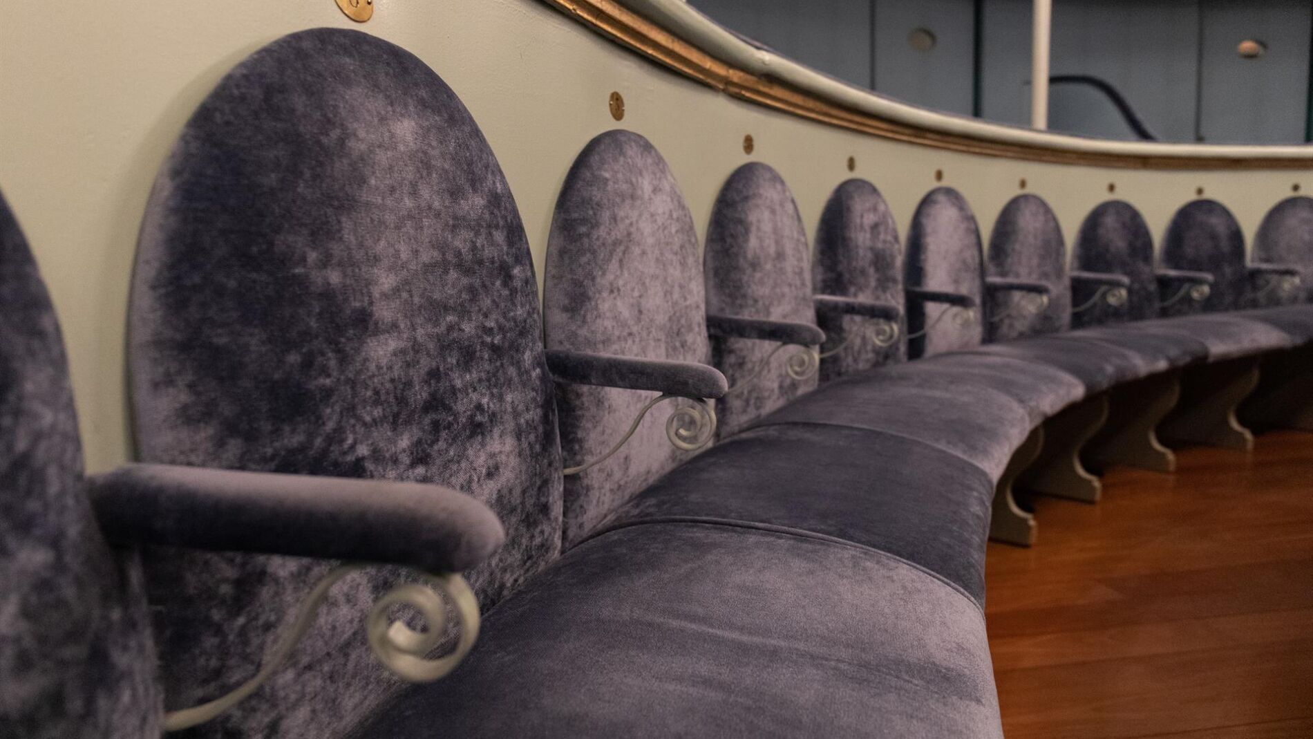 Un viaje al siglo XVIII con Carlos III en las visitas teatralizadas al Real Coliseo de San Lorenzo de El Escorial