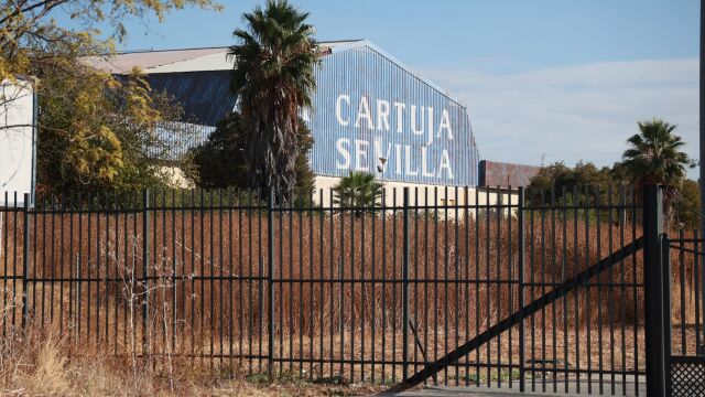 Exterior de la F&aacute;brica de la Cartuja de Sevilla