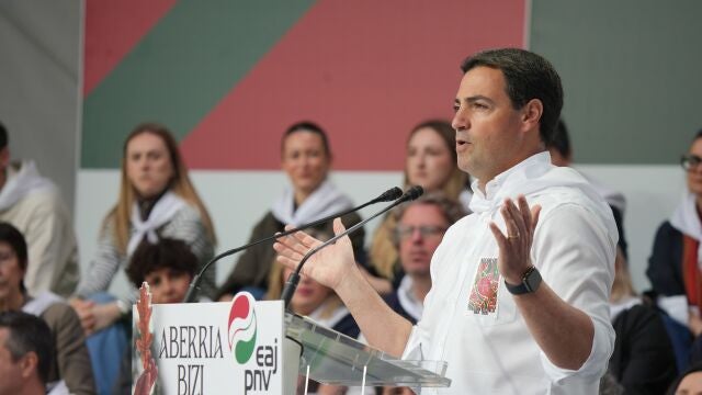 El lehendakari, Imanol Pradales, interviene en el Aberri Eguna del PNV en BilbaoH.BILBAO-EUROPA PRESS05/04/2026