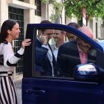 El Rey Juan Carlos en Sevilla con sus nietos, Felipe Juna Froil&aacute;n y Victoria Federica de Marichalar, y el novio de esta