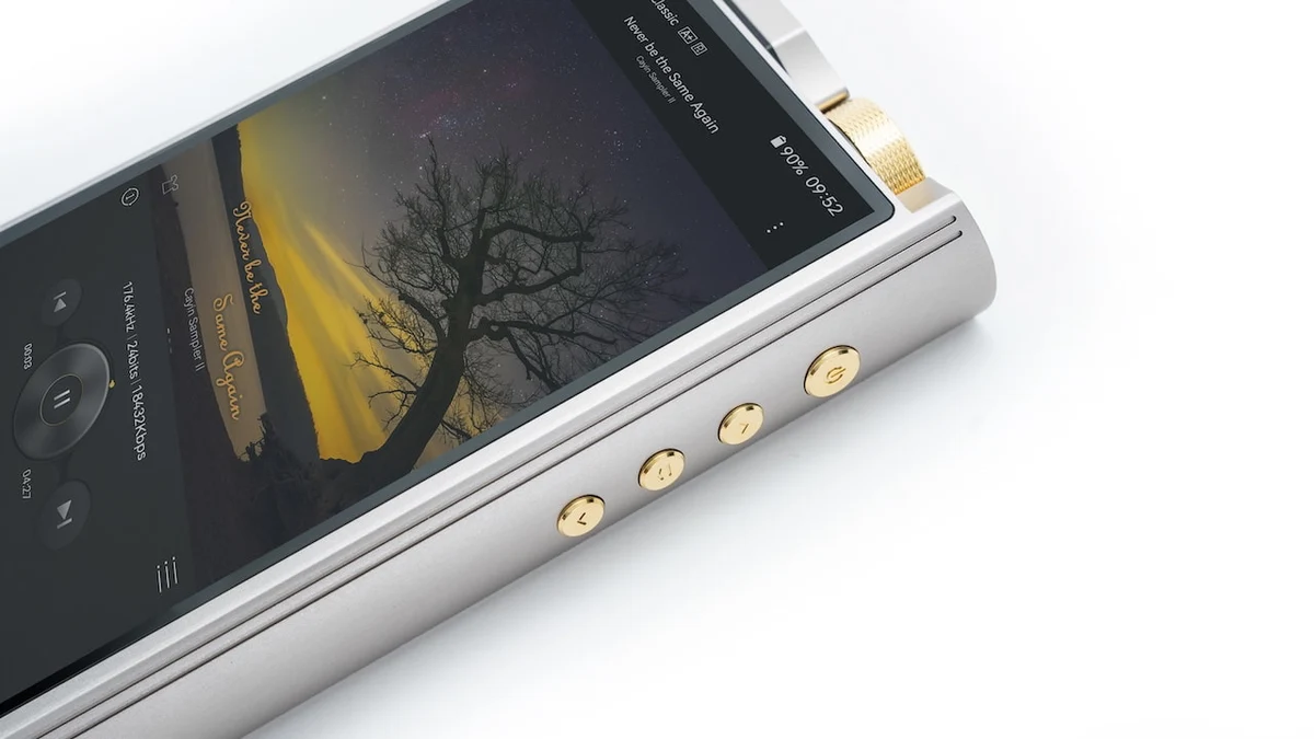 Cayin estrena un reproductor de música de lujo que permite cambiar el tono de tus canciones como si usaras un equipo antiguo