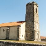 La Iglesia de Santa Eulalia en Pi&eacute;lagos, con la placa franquista en su torre que se quiere eliminar
