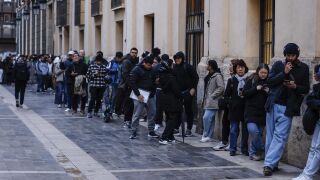 El Gobierno excluye de la regularizaci&oacute;n de inmigrantes los delitos cometidos que no est&eacute;n penalizados en Espa&ntilde;a