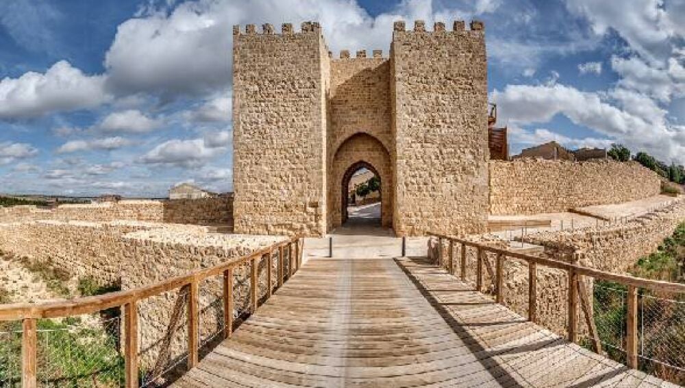 Puerta del Mercado en Almazán
