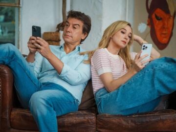 Javier Veiga y Marta Hazas