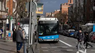 Viajar en los autobuses de EMT Madrid y coger una bici de bicimad será gratuito este martes y miércoles Viajar en los autobuses de EMT Madrid y coger una bici de bicimad será gratuito este martes y miércoles