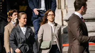 El look de Mary de Dinamarca. El look de Mary de Dinamarca.