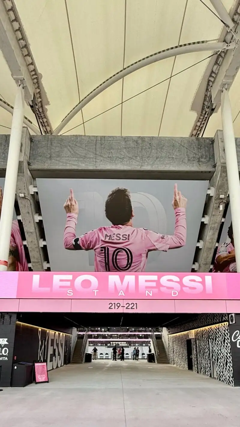 Leo Messi Stand