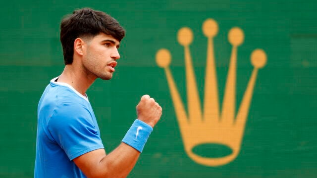 Alcaraz celebra un punto ante Etcheverry