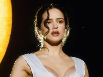 Rosal&iacute;a con cejas m&aacute;s rectas y suavizadas