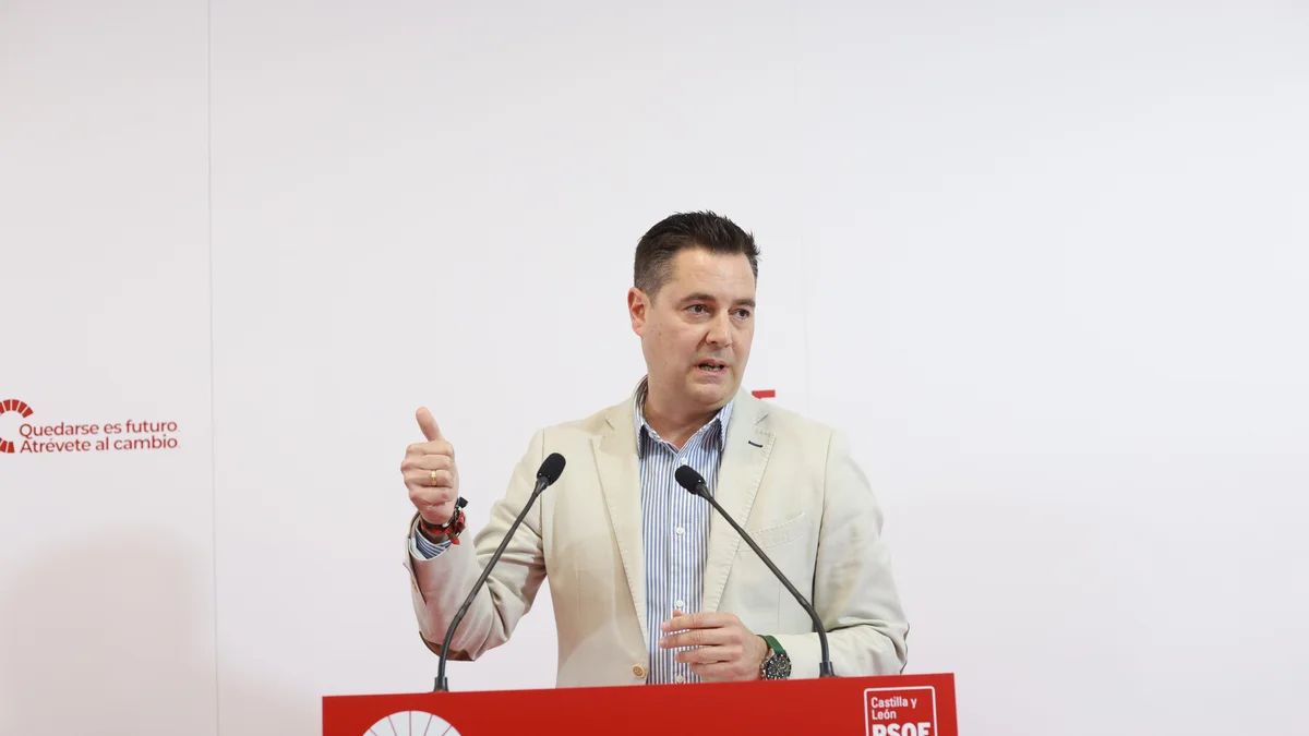 El PSOE de Martínez "no pierde ni un minuto" en la Mesa de las Cortes