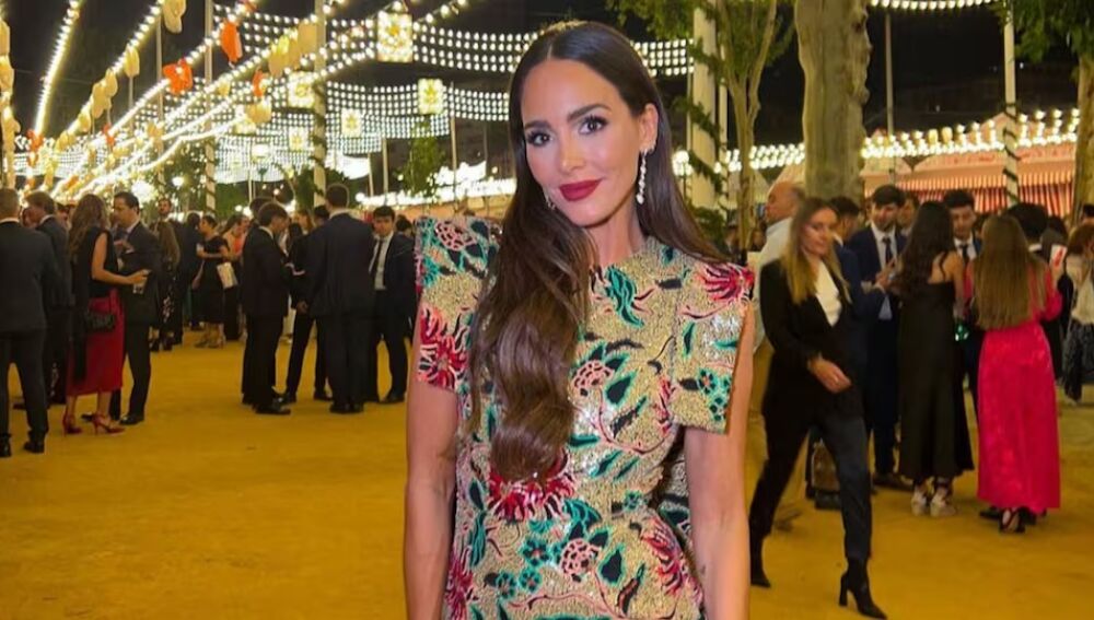Rocío Osorno en la Feria de Abril con vestido de flores