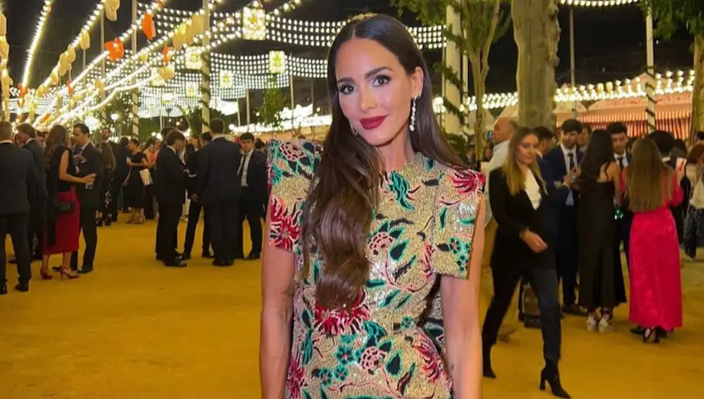 Rocío Osorno en la Feria de Abril con vestido de flores