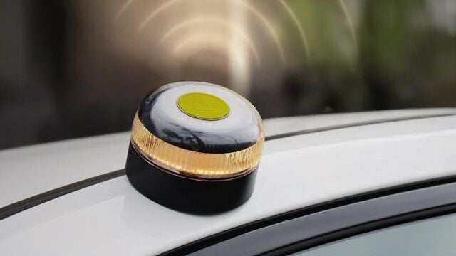 Por lo que cuesta una t epuedes llevar dos balizas V16, una para ti y otra para regalarla a quien la necesite