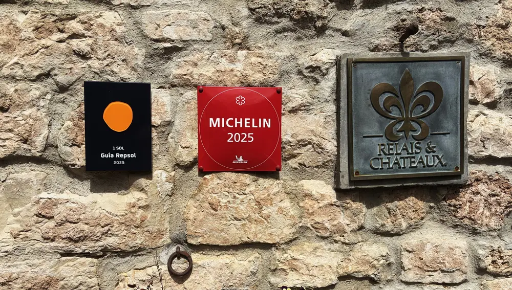 Prestigiosos reconocimientos y premios de primer nivel avalan la impecable trayectoria de este hotel rural