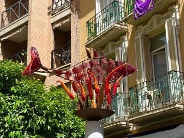 Monumento conmemorativo para celebrar el 175 aniversario del Entierro de la Sardina en la confluencia de las calles El Pilar y Sagasta, punto exacto donde se situaba la hist&oacute;rica Rebotica Rubio y lugar de nacimiento de esta celebraci&oacute;n REMITIDA / HANDOUT por AYUNTAMIENTO DE MURCIA Fotograf&iacute;a remitida a medios de comunicaci&oacute;n exclusivamente para ilustrar la noticia a la que hace referencia la imagen, y citando la procedencia de la imagen en la firma 09/04/2026